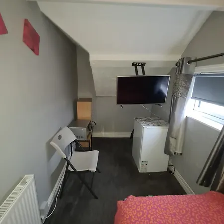 Guest house Woodville Leeds *